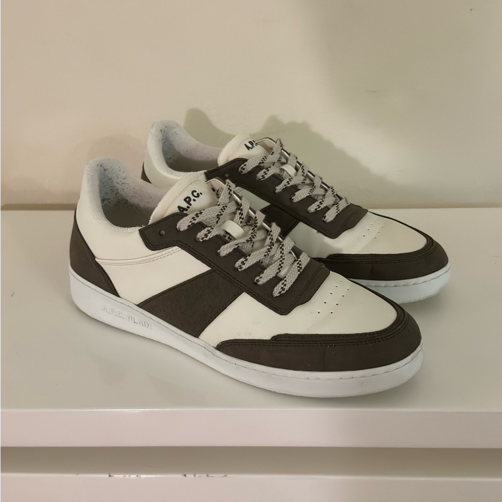 A.P.C. Plain Sneaker - White/Khaki - 42 EU (9 US)